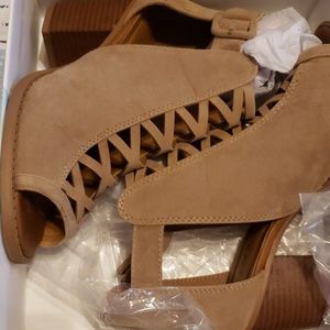 Women shoes